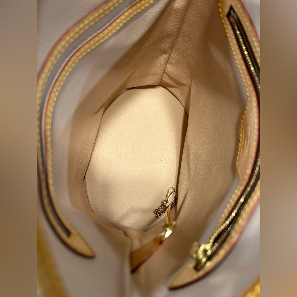 Louis Vuitton Monogram Petit Bucket 23 - Picture 14 of 16